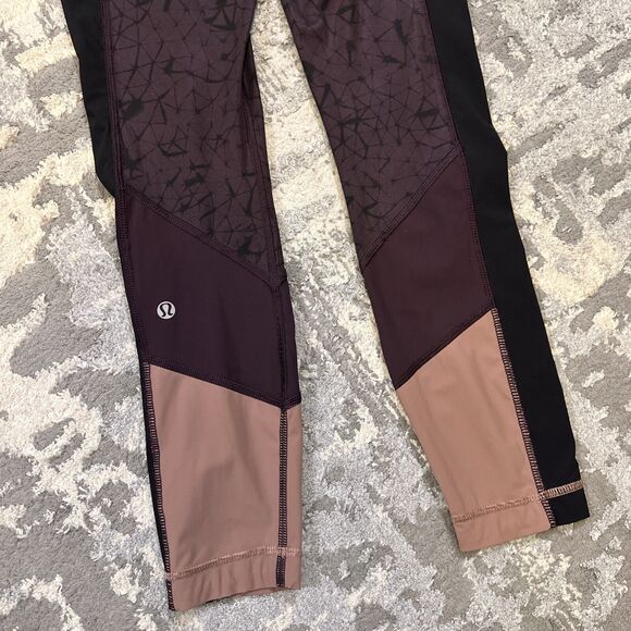 Lululemon Leggings Womens Size 4 Purple Black Batik Trail Bound Tight - Picture 7 of 9